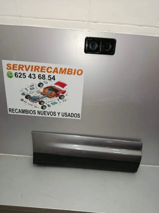 Moldura Puerta Trasera derecha Cayenne 2012