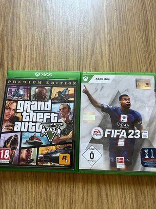 Xbox One S Blanca + FIFA 23 + GTA