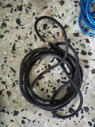 Cable RCA equipo de música azul