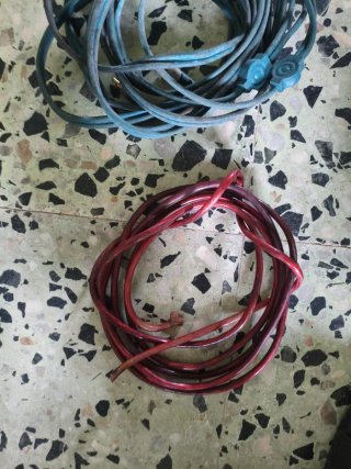 Cable RCA equipo de música azul