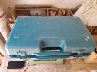 Taladro y Linterna Makita 12V