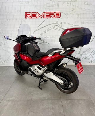 HONDA FORZA 750 ROJA - OCASIÓN ¿A2?