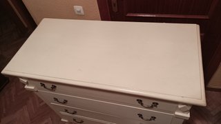 Cómoda blanca