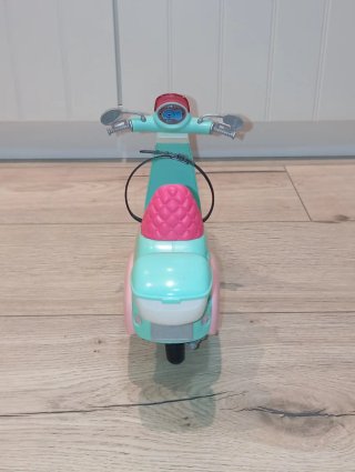 Moto Barbie rosa y turquesa