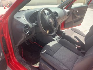 SEAT Ibiza 1.2 85cv año 2008
