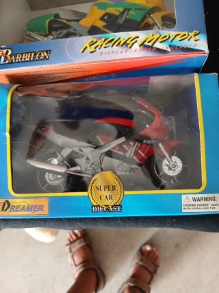 Lote 2 Motos de Juguete Barbilón y Dreamer R6
