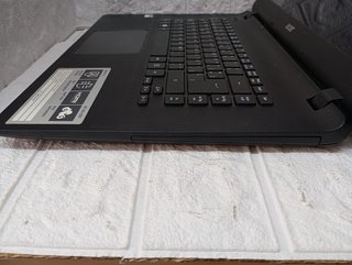 Portatil Acer ES1-522 (1881)