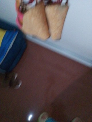 Sandalias de plataforma rosas y marrones