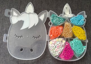 CAJA UNICORNIO con Abalorios de Colores y Letras