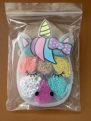 CAJA UNICORNIO con Abalorios de Colores y Letras
