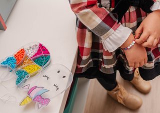 CAJA UNICORNIO con Abalorios de Colores y Letras