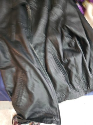 Chaqueta de piel R&G Negra