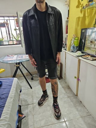Chaqueta de piel R&G Negra
