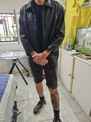 Chaqueta de piel R&G Negra