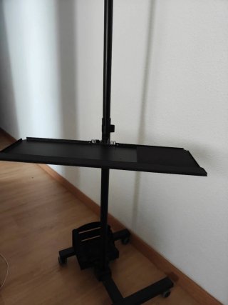Soporte para ordenador ajustable