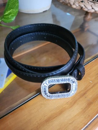 Cinturón mujer con hebilla brillante