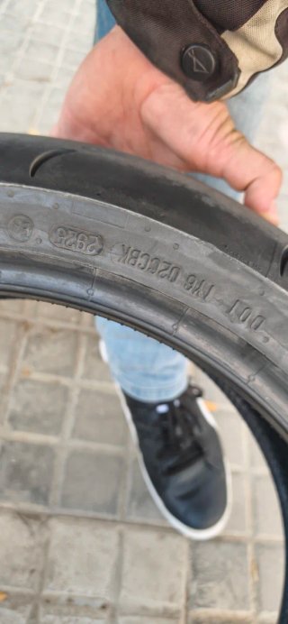 Neumático Continental 180/55 ZR17 73W Contisport