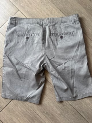 Bermudas LIVERGY chico gris Talla L/42-44