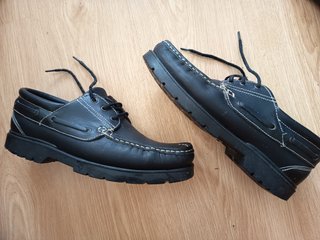 Zapatos de piel negros como nuevos