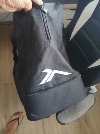 Bolsa deportiva TENTH negra