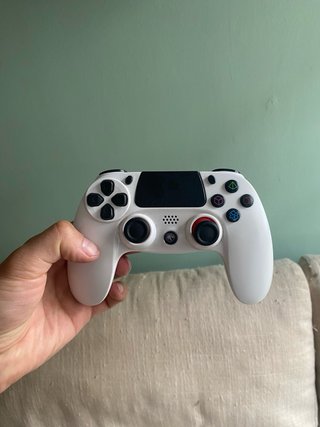 PS4 (PlayStation 4) + 7 Juegos