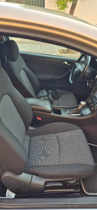 Mercedes-Benz Clase C 2004