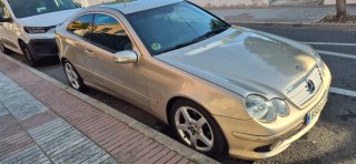 Mercedes-Benz Clase C 2004