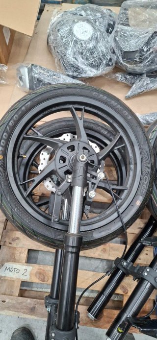 Ruedas Benelli 125 cc