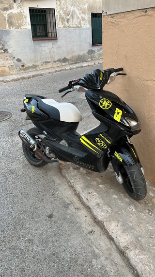 Yamaha Aerox 49cc Scooter
