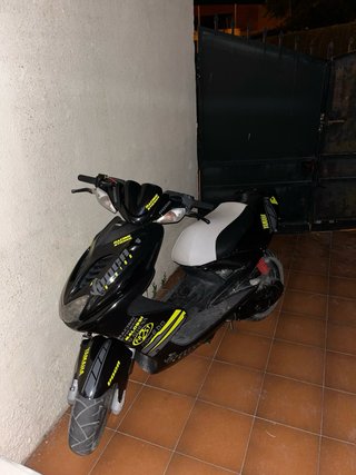 Yamaha Aerox 49cc Scooter
