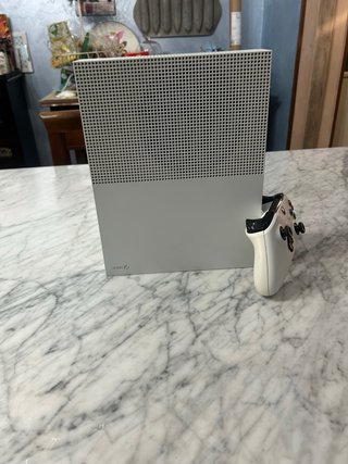 Xbox Series S + Volante Ferrari