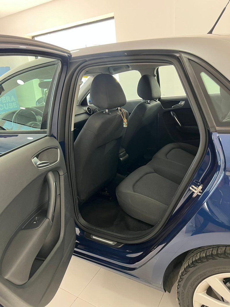 Audi A1 2015, foto 14