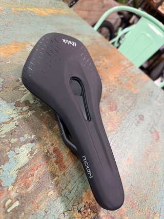 Sedile Fizik Terra Ridon X1 Carbonio 145 mm