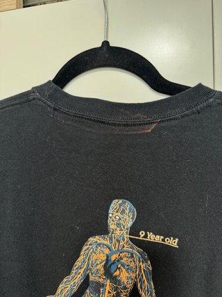 Camiseta Negra Manga Larga ME EM REVIEW