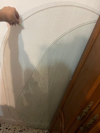 Cristal para mesa ovalada. Hay 2
