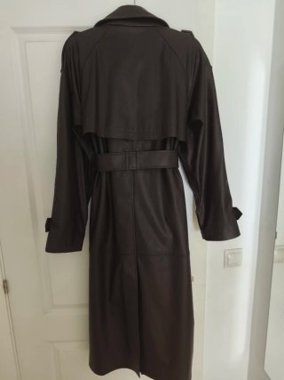 Abrigo efecto piel Bershka marrón Talla L