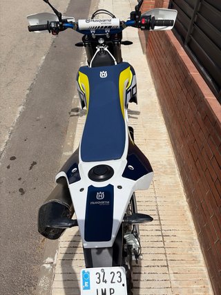 Husqvarna 701 Enduro Azul/Blanco