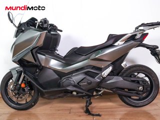 HONDA FORZA 750