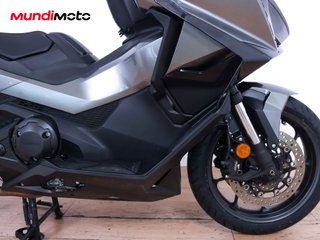 HONDA FORZA 750