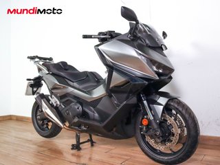 HONDA FORZA 750
