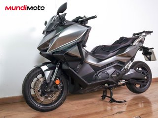 HONDA FORZA 750