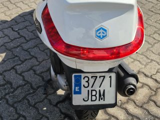Piaggio X Evo 125 Scooter
