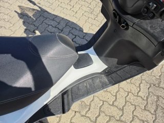 Piaggio X Evo 125 Scooter