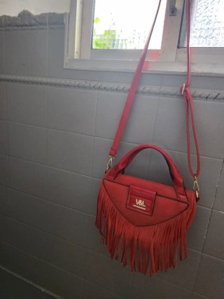 Bolso Victorio & Lucchino Rojo Flecos