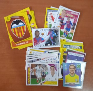 55 Cromos ADRENALYN + 75 Cromos Varios