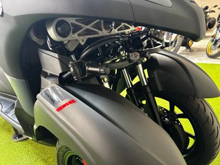 Yamaha Tricity 300 Gris
