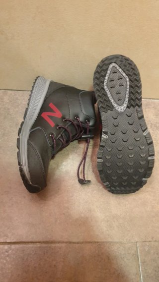 Botas montaña niño New Balance