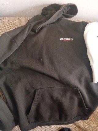 Sudadera blanca Hollister