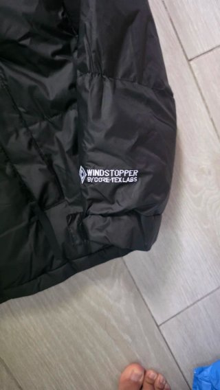 Chaqueta The North Face Negra y Caqui Talla XL