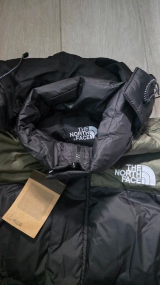 Chaqueta The North Face Negra y Caqui Talla XL